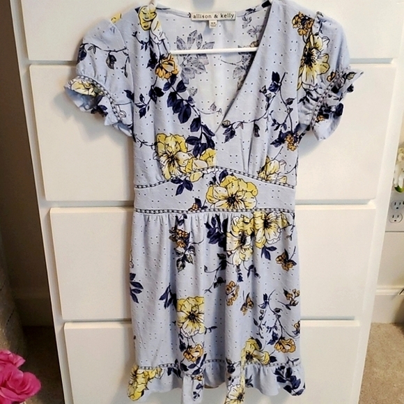 NWOT Dillard's Allison & Kelly Ruffle Fit & Flare Dress - Picture 3 of 12